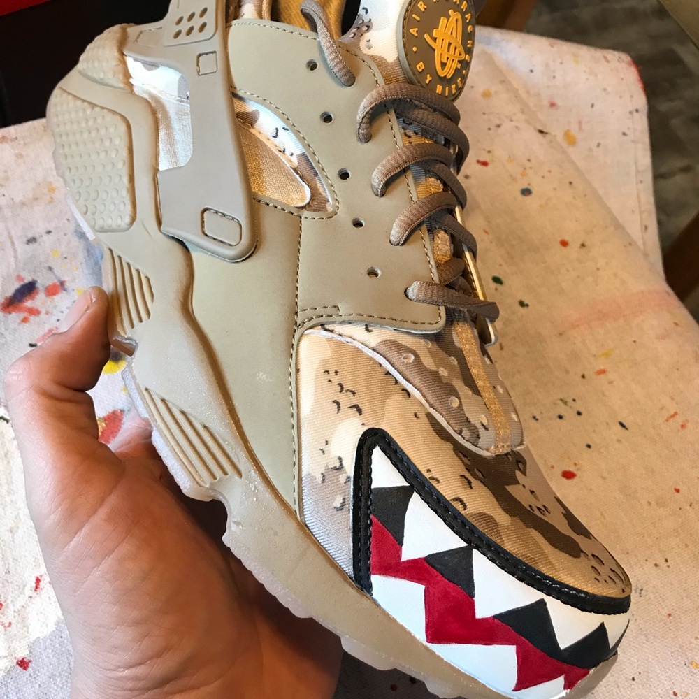 Custom Nike Huaraches Air size 12 custom sneakers